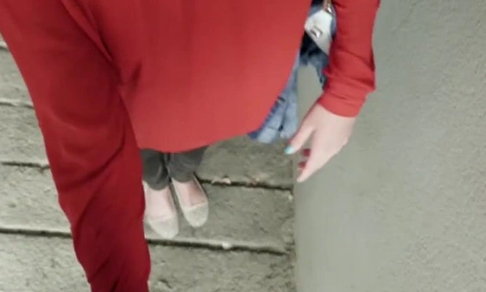 Незнакомец уговорил девушку на секс за деньги и даже на чай не пригласил