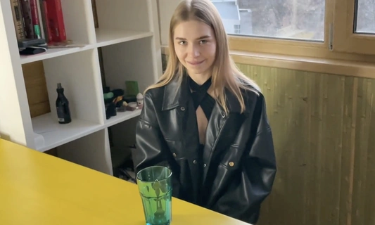 Захотела попить кофе, а сливки закончились...