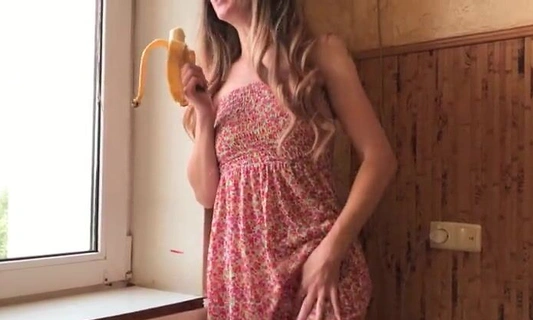 Сводная сестра Слушай.. У меня Стояк на тебя и Постоянно какие-то Фантазии..